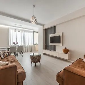 apt-luxury-block-district.albaniahotels.org/