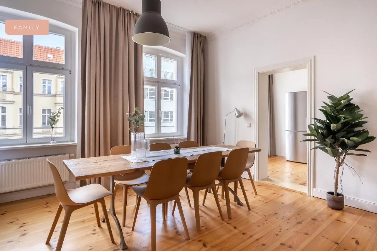 Schoenhouse Avenue - Digital Access Berlin