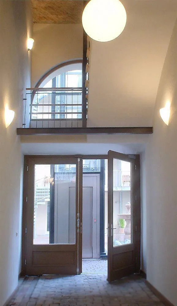 Schoenhouse Avenue - Digital Access Berlin