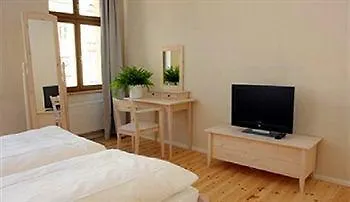 Schoenhouse Avenue - Digital Access Berlin Apartment