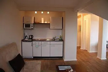 Schoenhouse Avenue - Digital Access Берлин Германия
